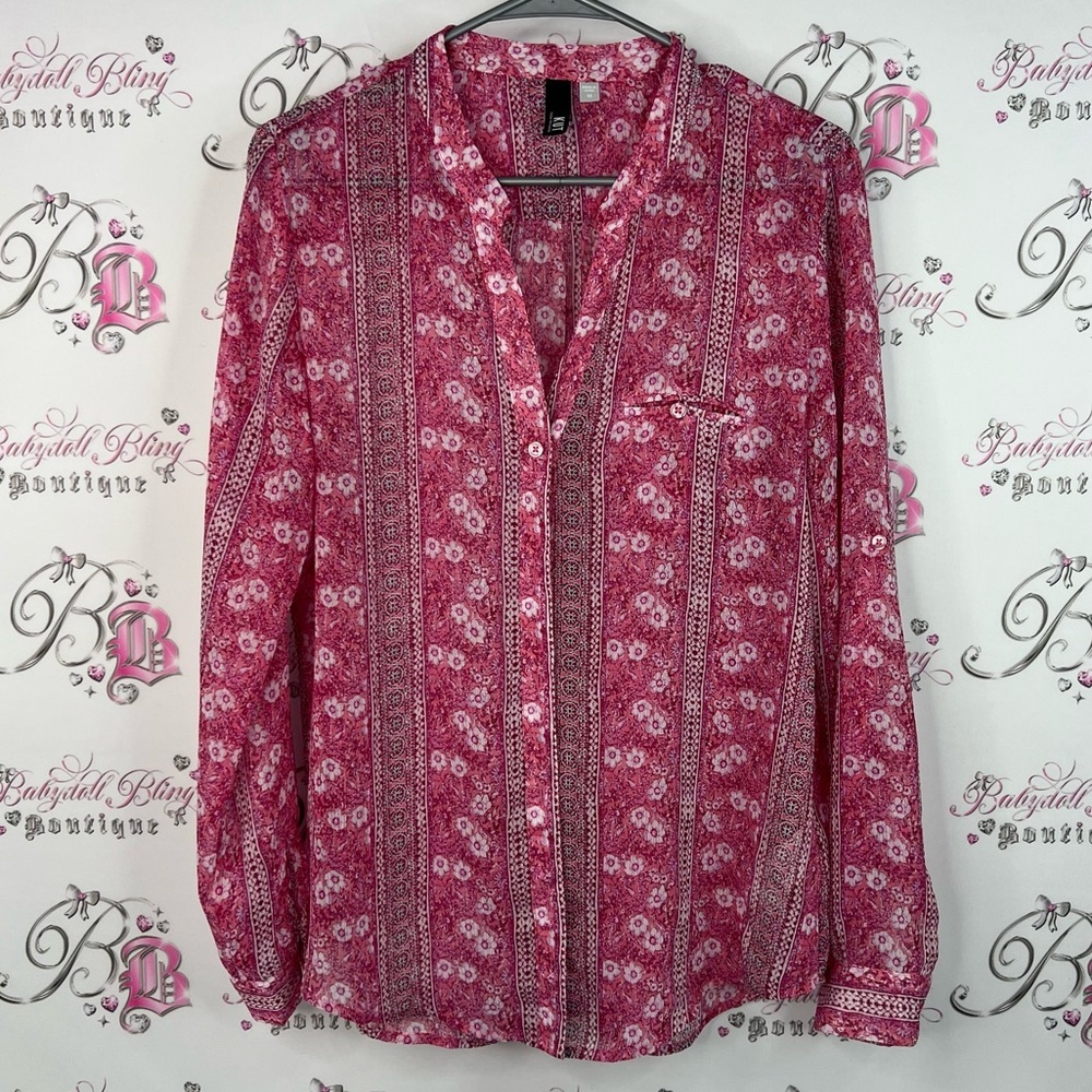 Kut from the Kloth button up paisley floral boho blouse Pink Patterned Blouse